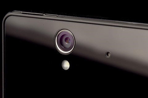 Sony-Xperia-Z-преглед обратно стаята светлина